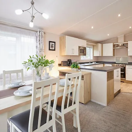 Lodge Primrose With Hot Tub