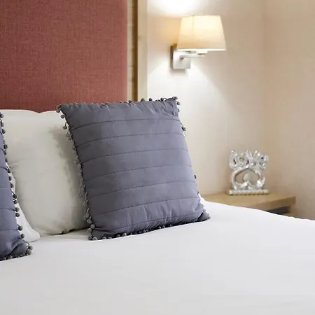 Primrose With Hot Tub *