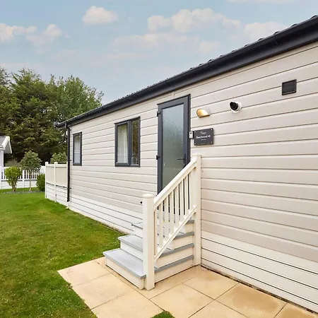 Primrose With Hot Tub Lodge York